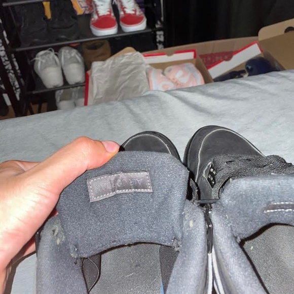 Black cat 4's - Picture 2 of 14